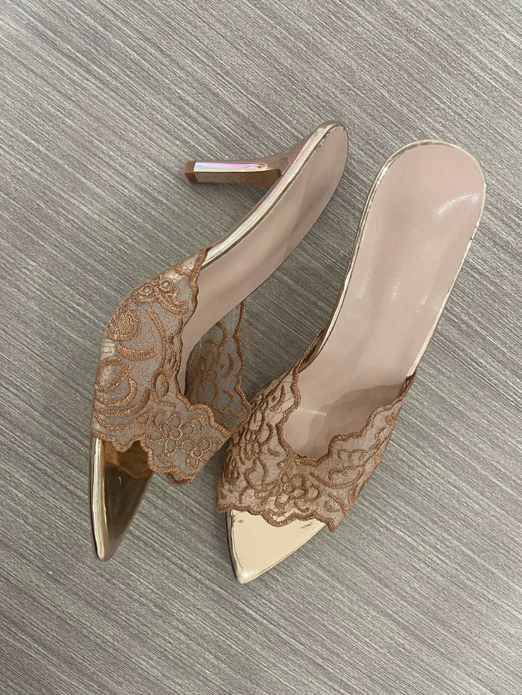 GOLD LACE MULE HEELS