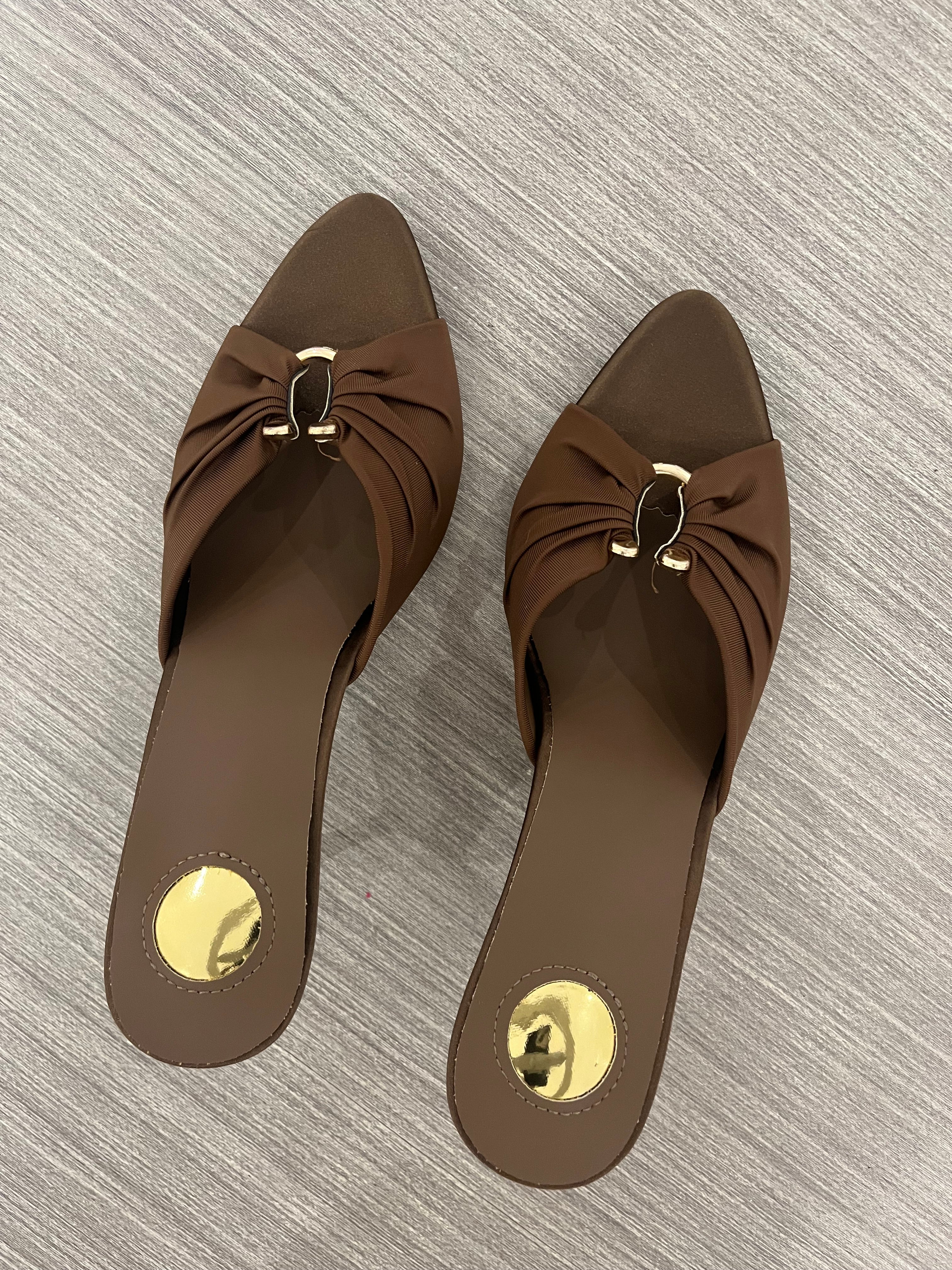 COFFEE-DATE MULE HEELS