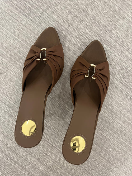 COFFEE-DATE MULE HEELS